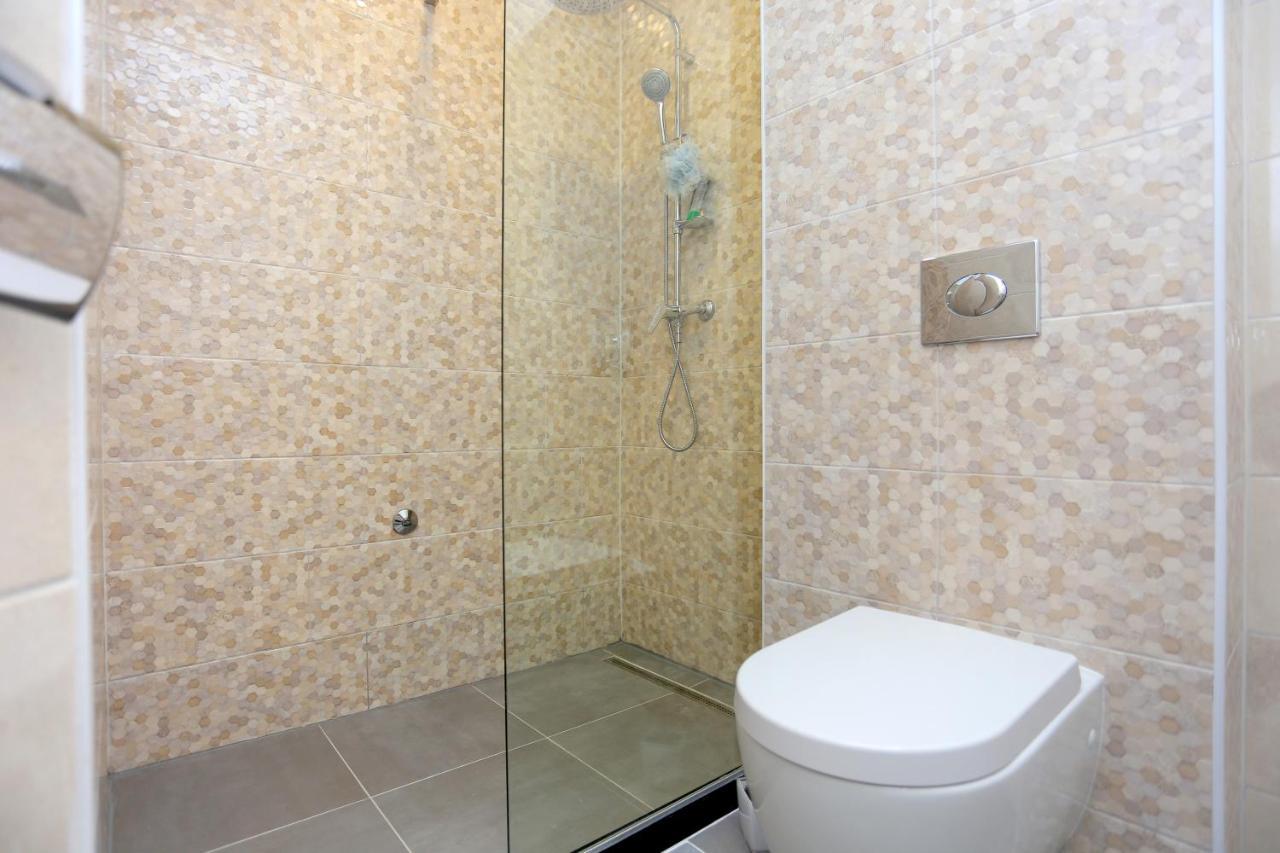 Family Friendly Apartments With A Swimming Pool Zivogosce - Porat, Makarska - 18150 Szoba fotó