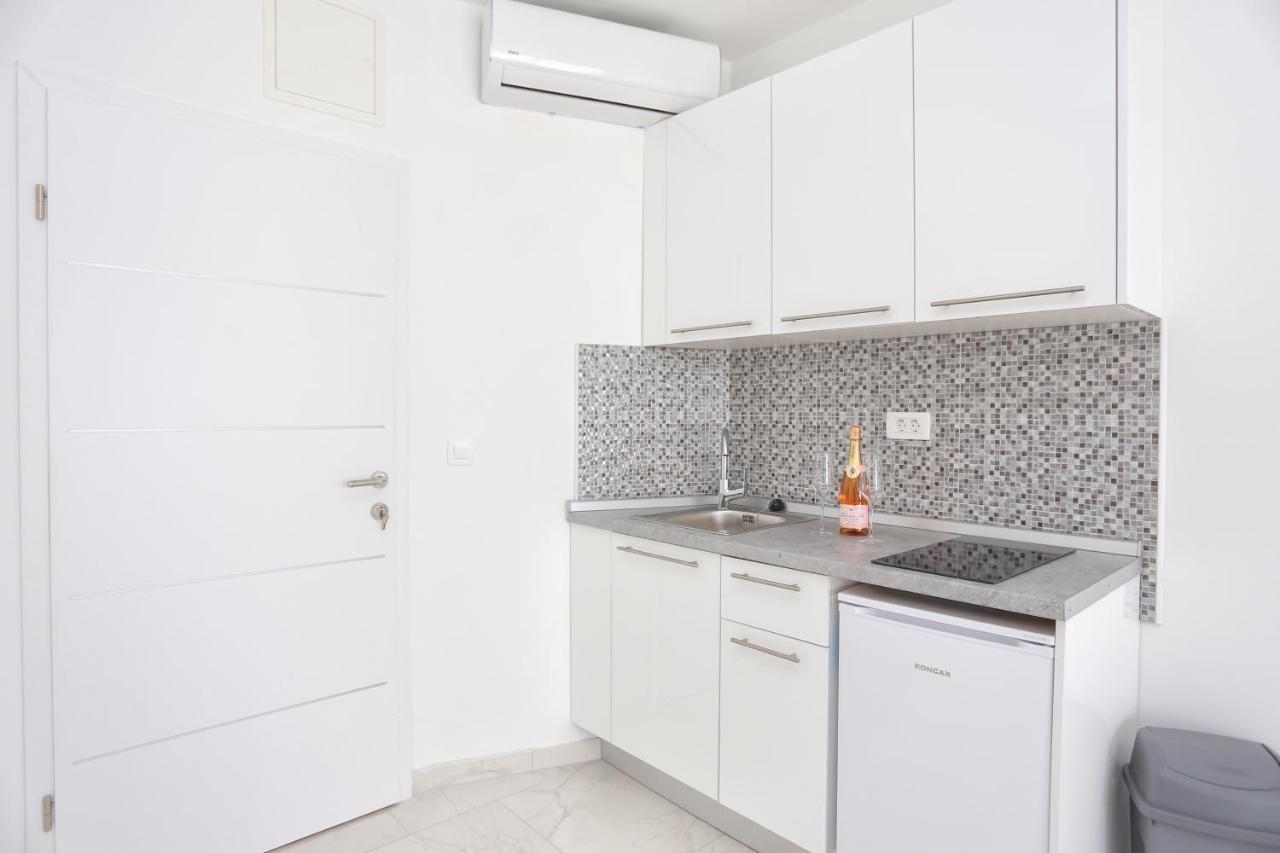 Family Friendly Apartments With A Swimming Pool Zivogosce - Porat, Makarska - 18150 Kültér fotó